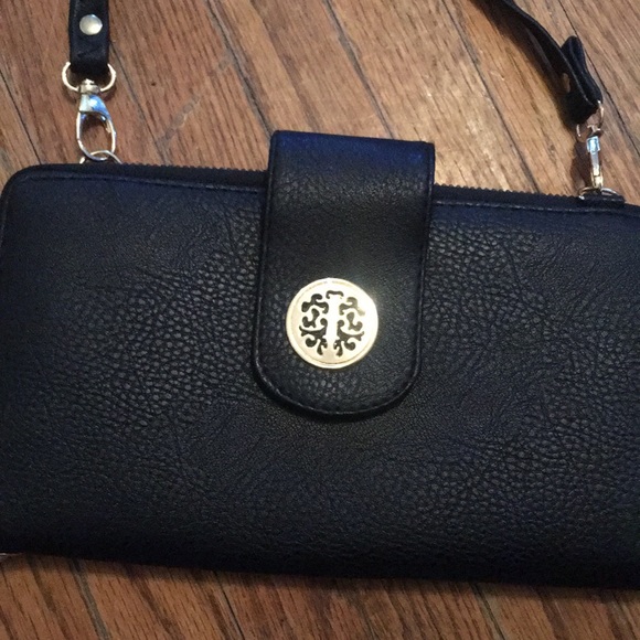 Black Clutch Wristlet Purse with Crossbody Strap - Picture 2 of 5